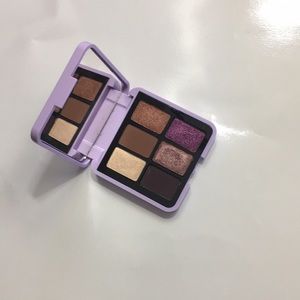 Pat Mcgrath Labs mini eyeshadow palette Midnight Voyage.